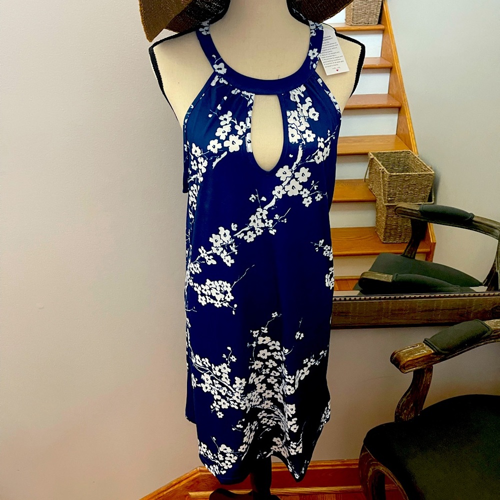 Summer dress in XL but more like a large